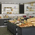 Moevenpick Hotel 4*