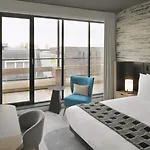 Hotel Moevenpick 4*