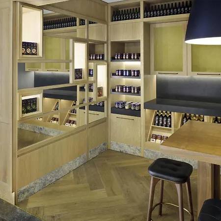 Moevenpick Hotel L'Aia