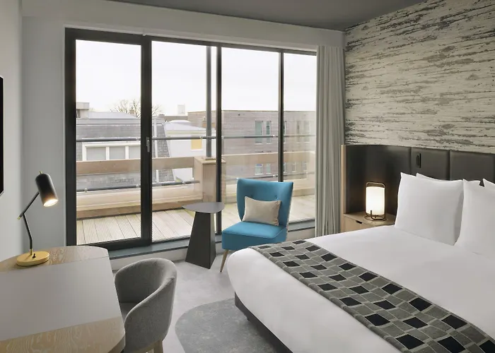 Отель Moevenpick 4*