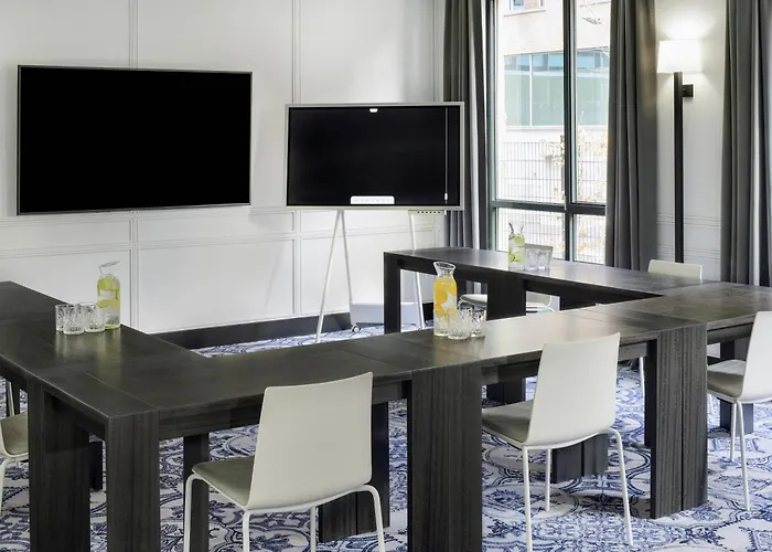 Moevenpick 4* Гаага