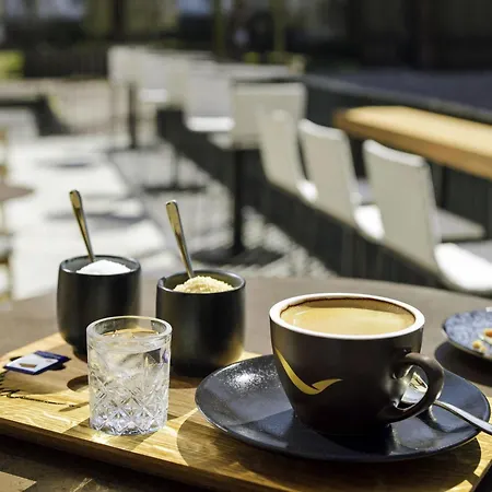 Moevenpick Hotel L'Aia