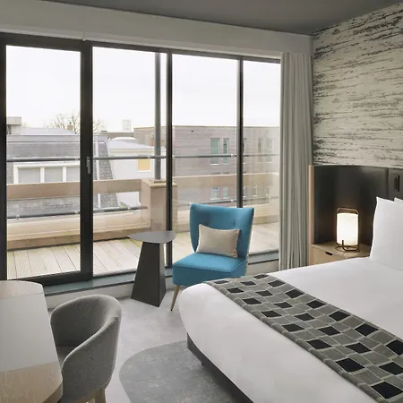 Hotel Moevenpick 4*