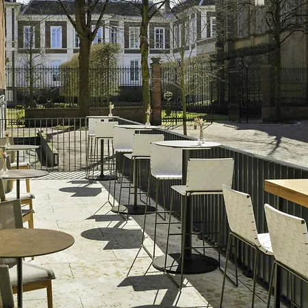 Hotel Moevenpick 4*